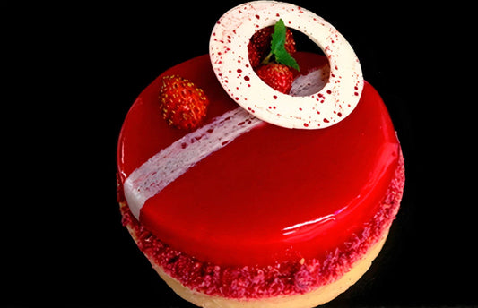 Wild strawberry and lemon curd tartlet