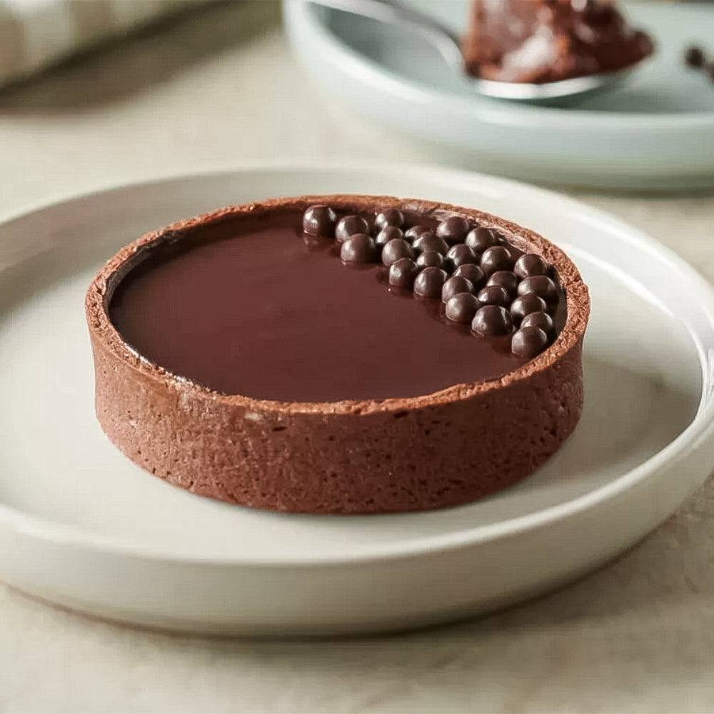 Frozen Chocolate Round tart shells coated with butter - Large Desserts