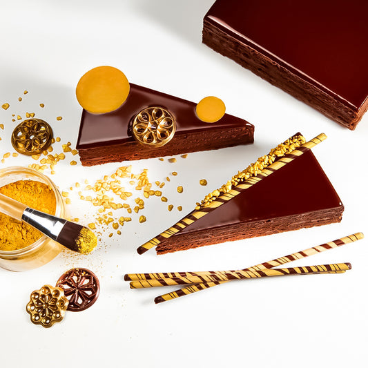 Crunchy MILK CHOCOLATE GOLD Dessert