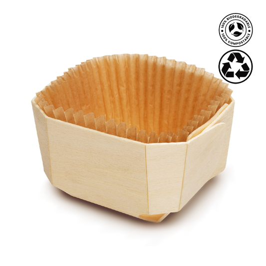 Wooden basket with a brown paper liner on a white background, featuring compostable and recyclable icons.