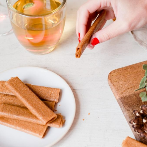 TEA WITH GAVOTTES CREPE